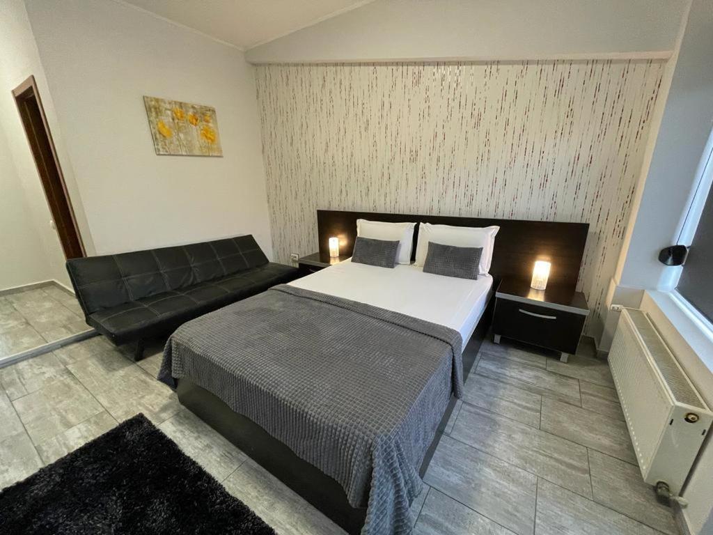 Hotel Rivoli Букурещ Екстериор снимка