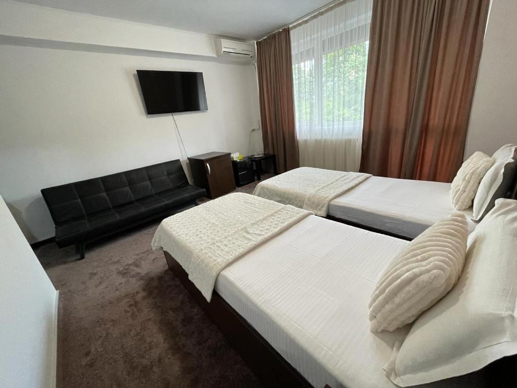 Hotel Rivoli Букурещ Екстериор снимка