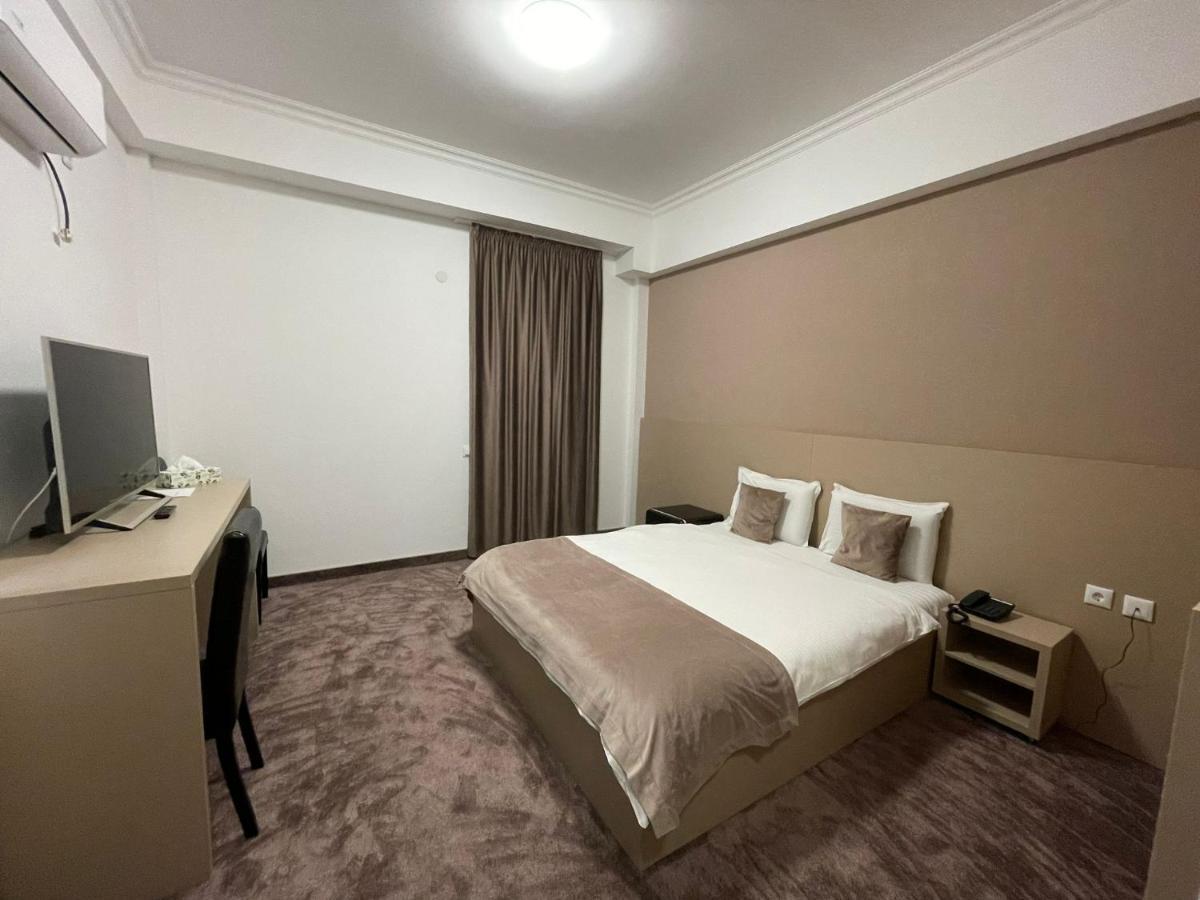 Hotel Rivoli Букурещ Екстериор снимка