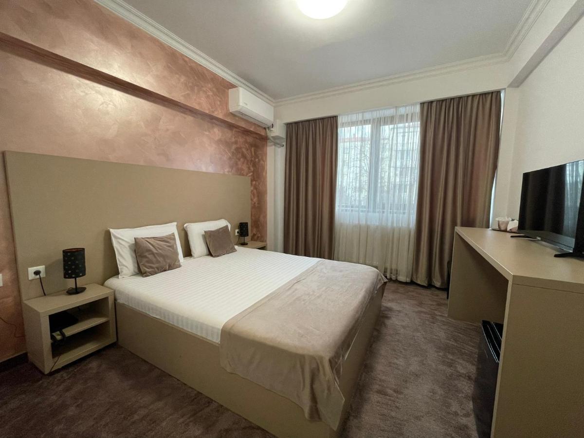 Hotel Rivoli Букурещ Екстериор снимка